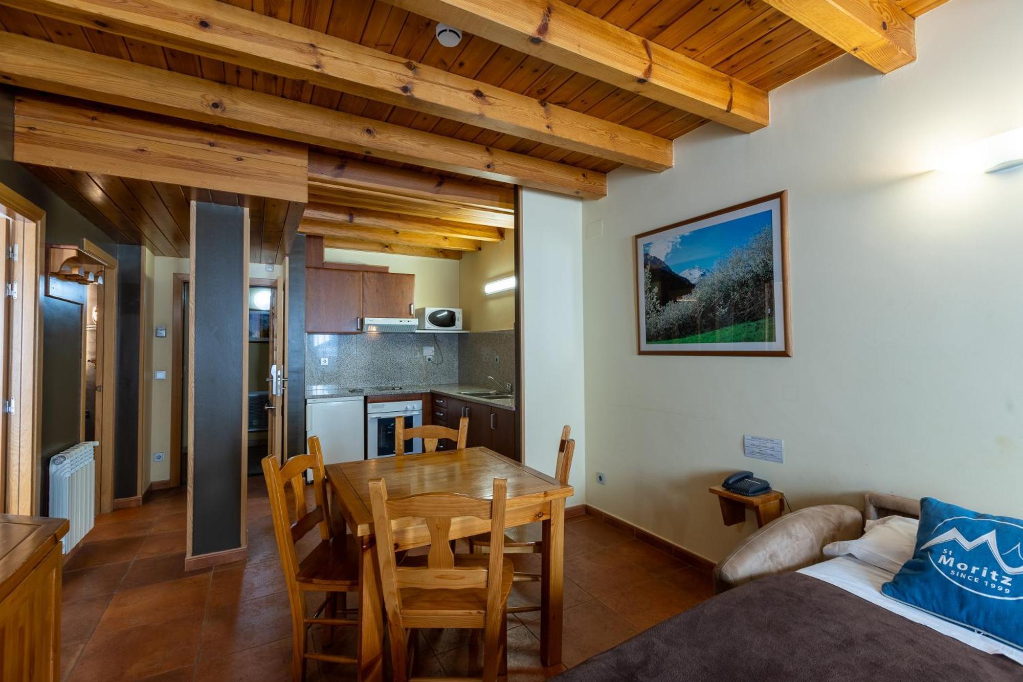 Apartaments Sant Moritz Arinsal Εξωτερικό φωτογραφία