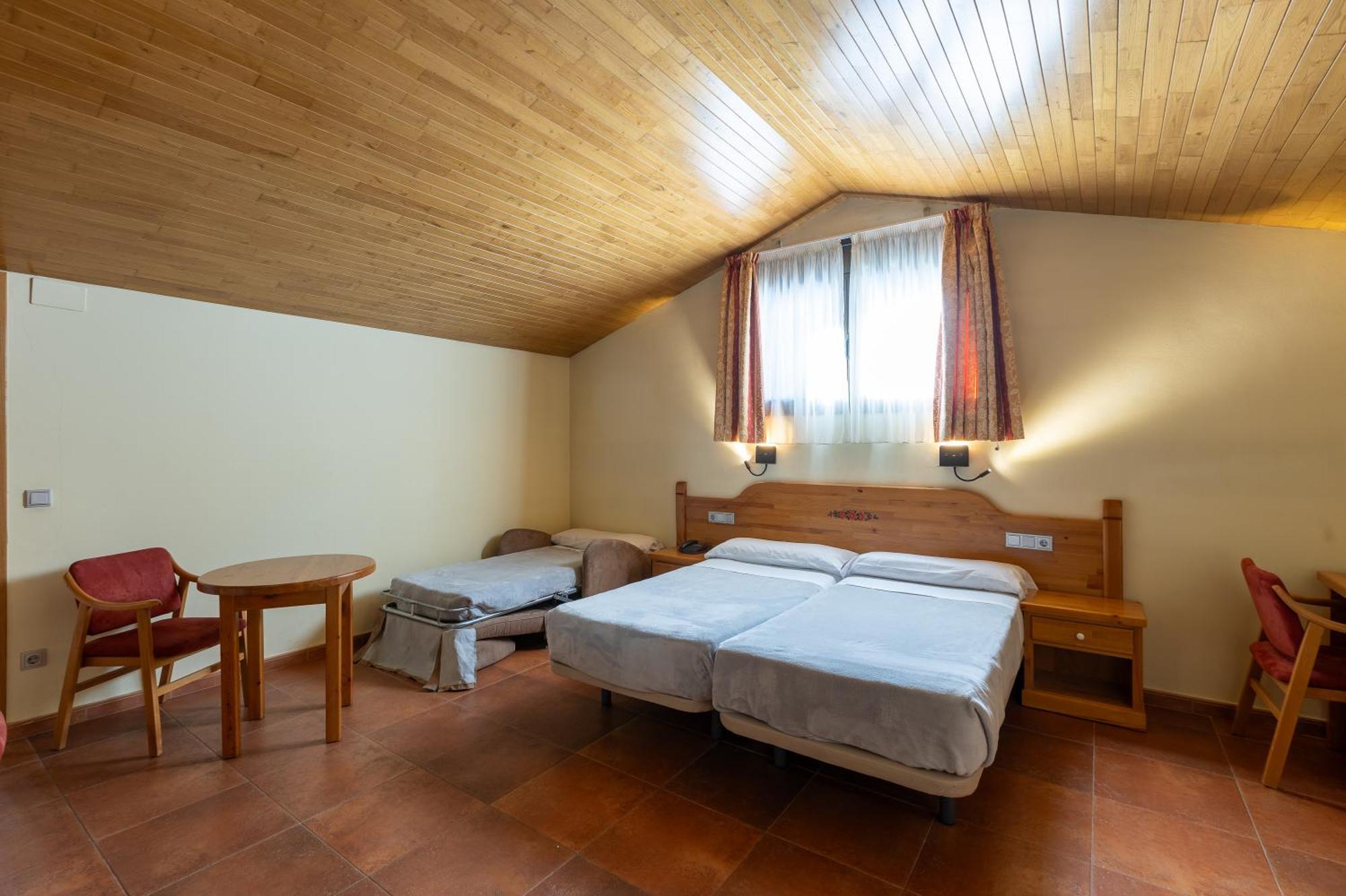 Apartaments Sant Moritz Arinsal Εξωτερικό φωτογραφία