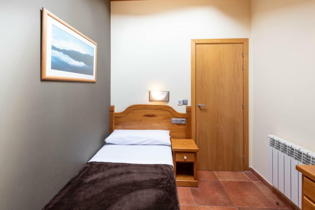 Apartaments Sant Moritz Arinsal Εξωτερικό φωτογραφία